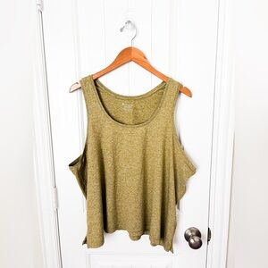 Athleta Uptempo II Tank in Tapestry Gold Size 2X